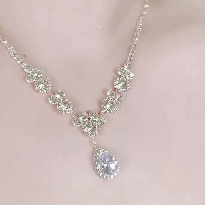 Green Zircon Floral Necklace