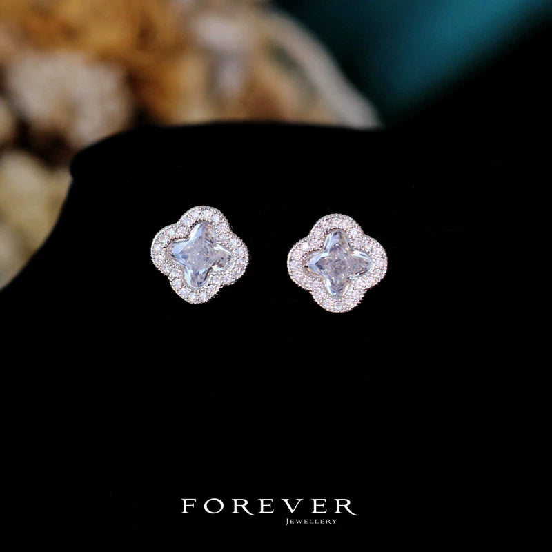 Zircon Clover Necklace and Earrings Set