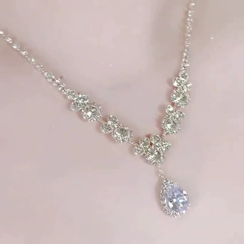 Green Zircon Floral Necklace