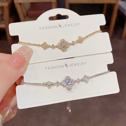 Dainty Zircon Flower Bracelet